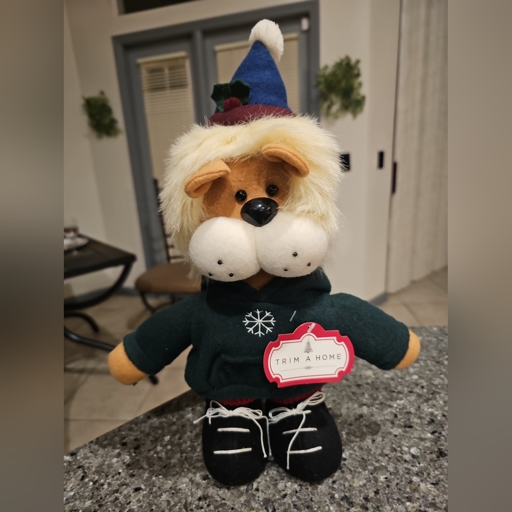Trim a Home Decorative Figurine